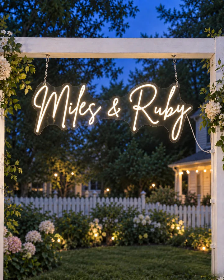 Miles & Ruby / Garden / Sign detail