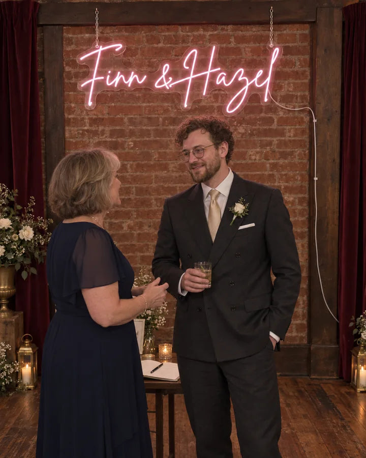 Finn & Hazel / Vintage / Celebrating with guests