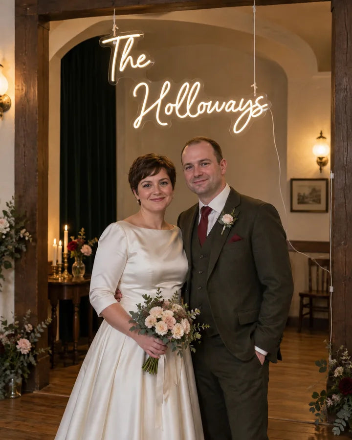 The
Holloways / Vintage / Wedding portrait